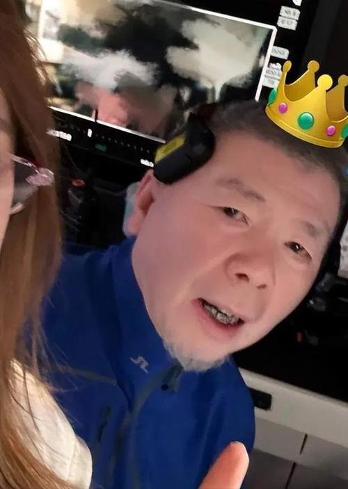 今晚澳门特马开奖结果和冯小刚养女高中毕业与冯小刚收养的女儿